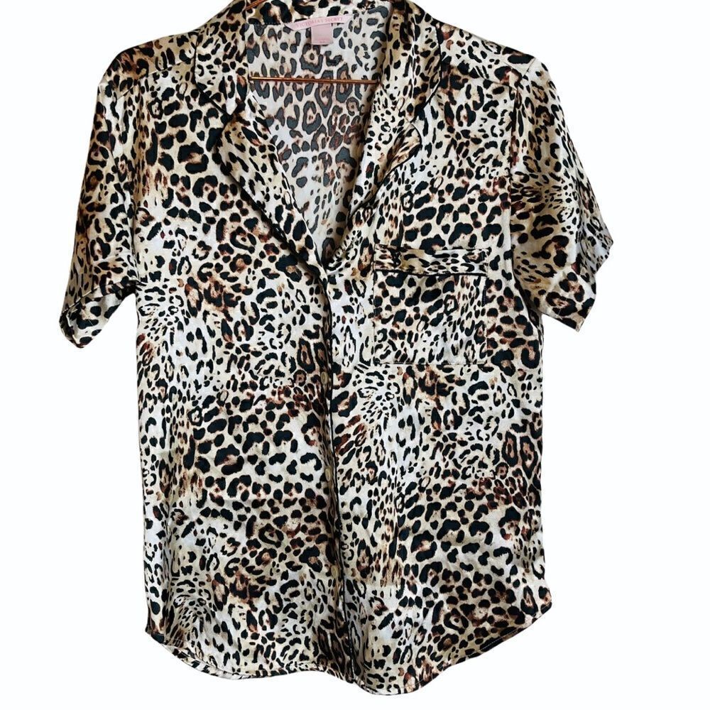 EUC Victoria’s Secret Animal Print Silk Button Down Top S